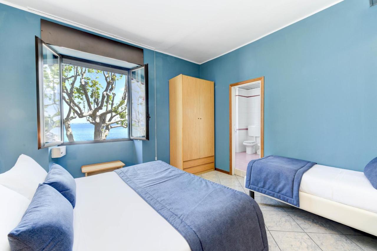 Hotel Aurora Desenzano del Garda Exterior photo