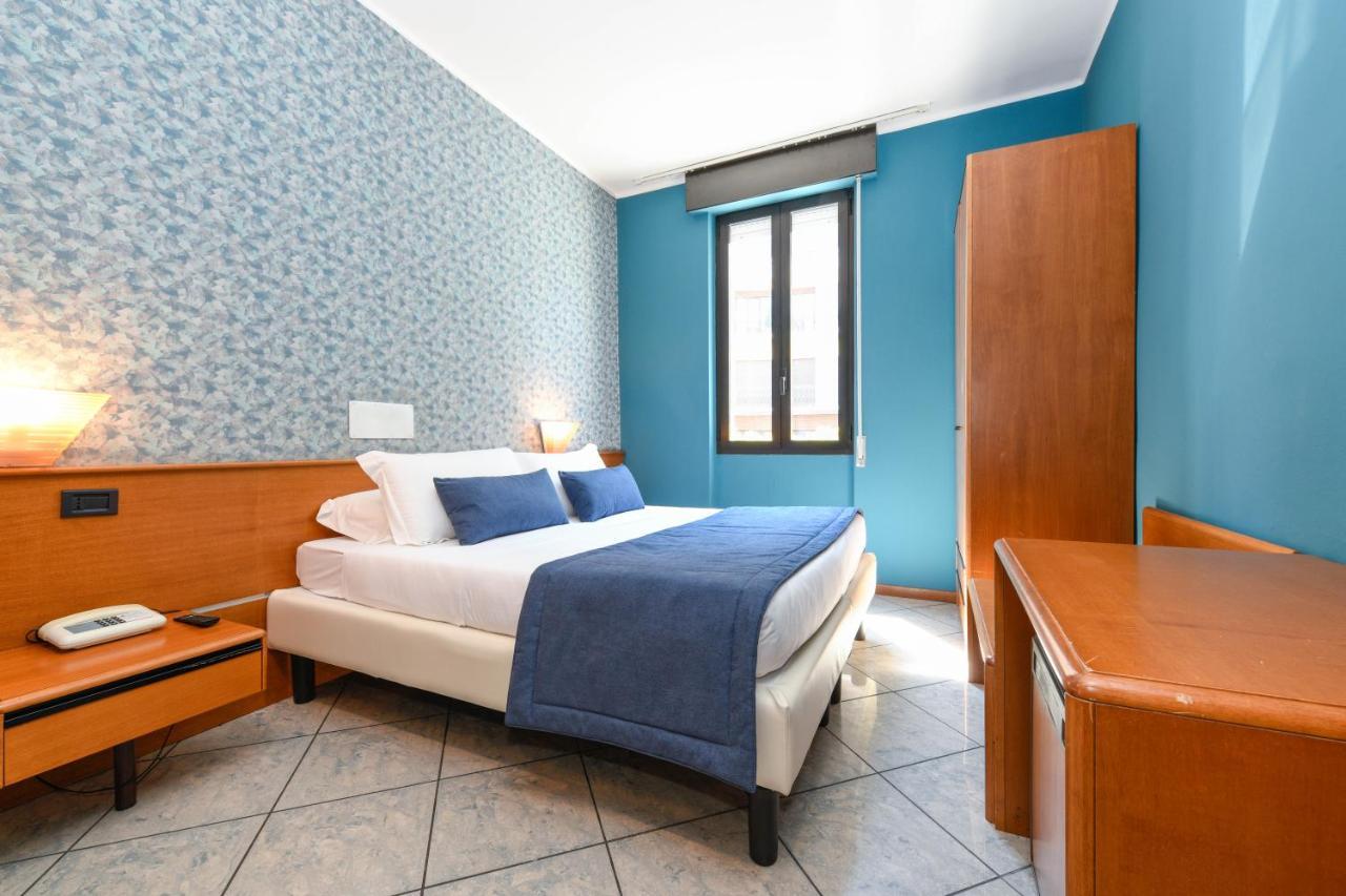 Hotel Aurora Desenzano del Garda Exterior photo