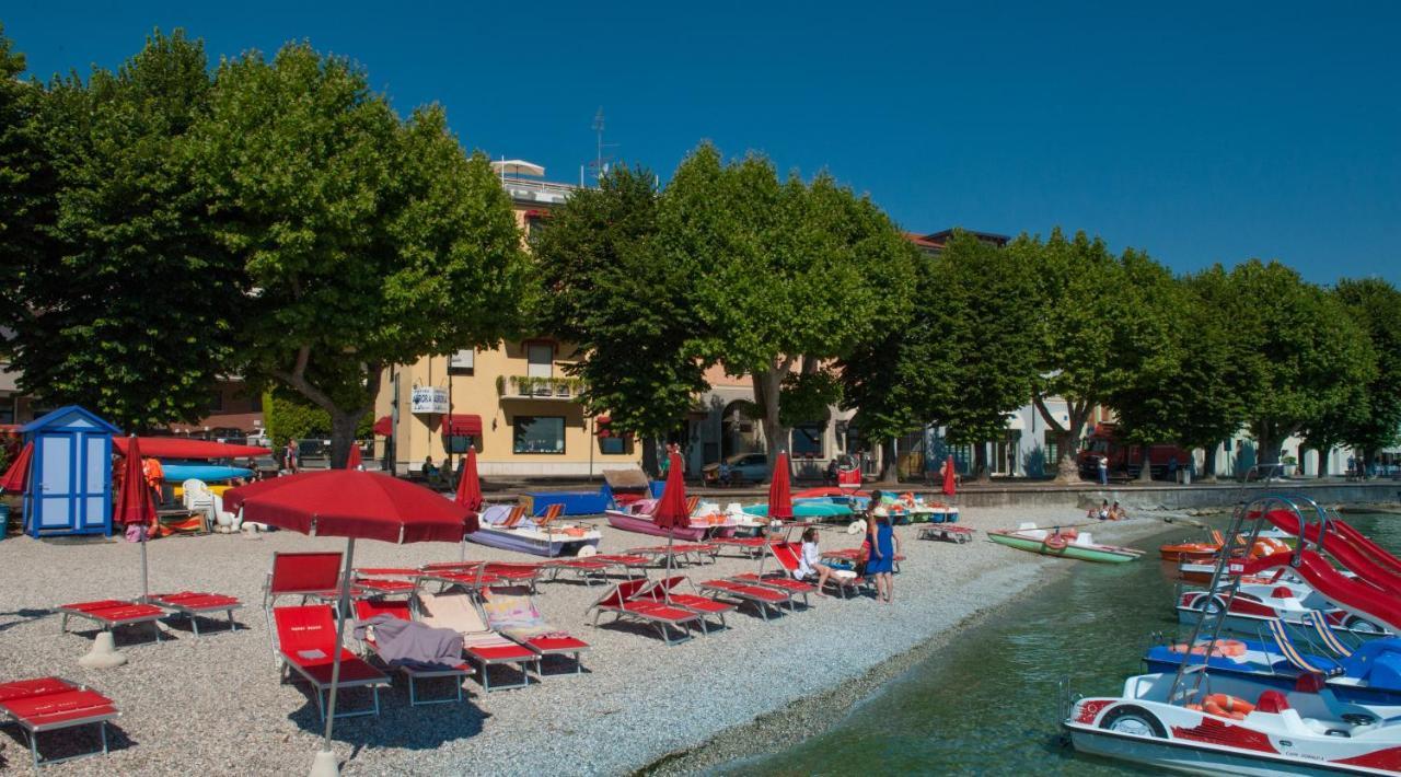 Hotel Aurora Desenzano del Garda Exterior photo